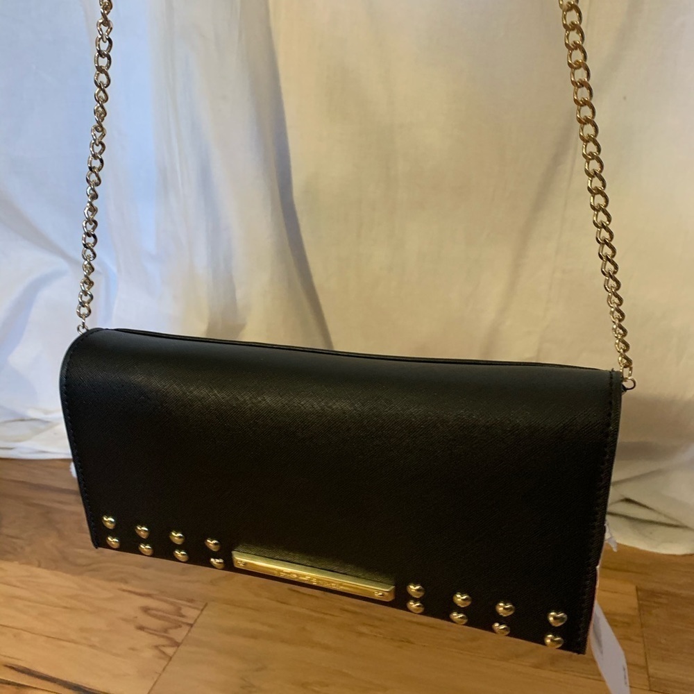 Betsey Johnson faux saffiano heart stud crossbody - Picture 3 of 8